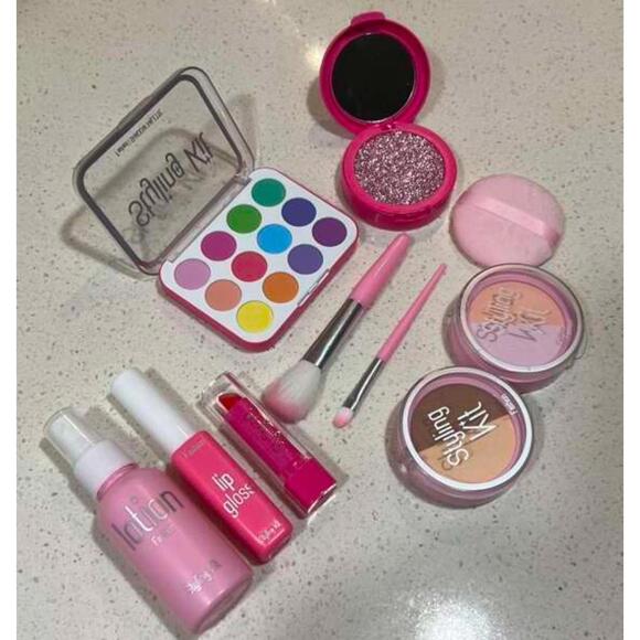 Other - Pretend play makeup